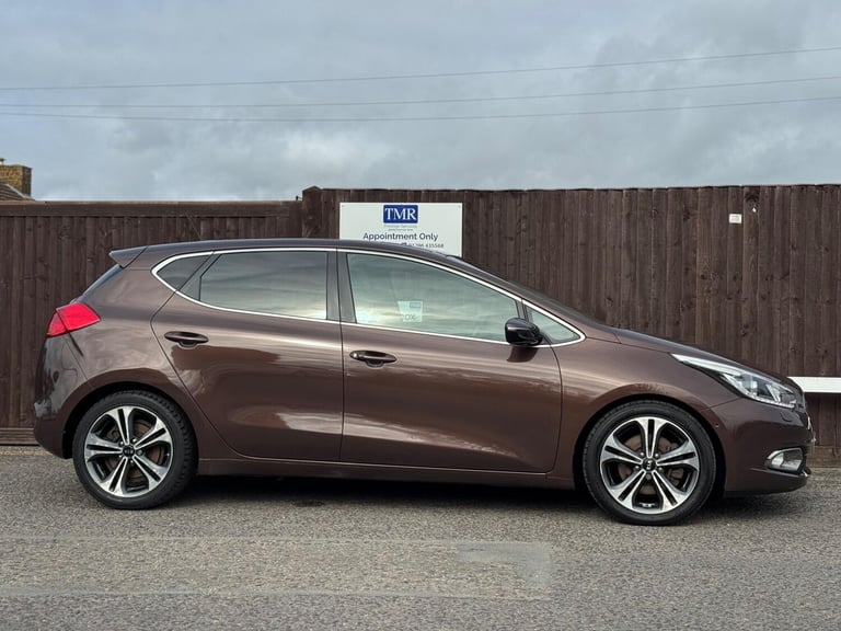 2015 Kia Ceed 1.6 CRDi EcoDynamics 4 Tech Euro 5 (s/s) 5dr HATCHBACK Diesel Manual
