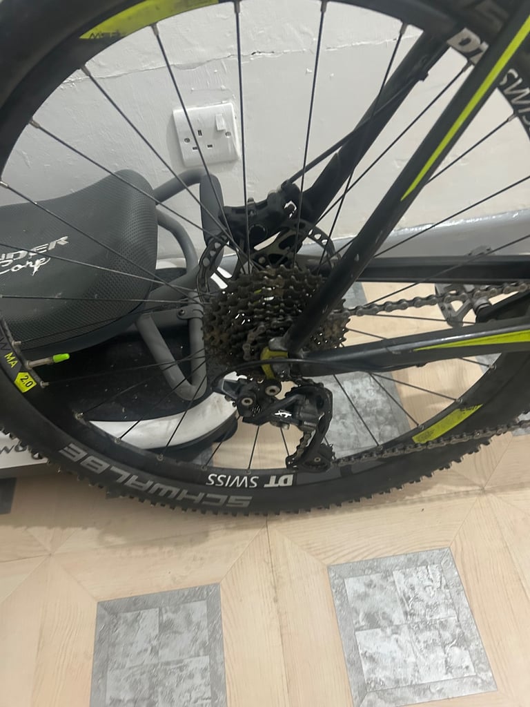 2020 cube reaction carbon fibre mountain bike