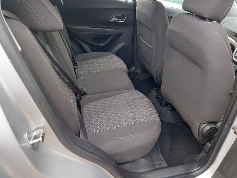 2014 Vauxhall Mokka 1.6i Exclusiv 5dr HATCHBACK Petrol Manual