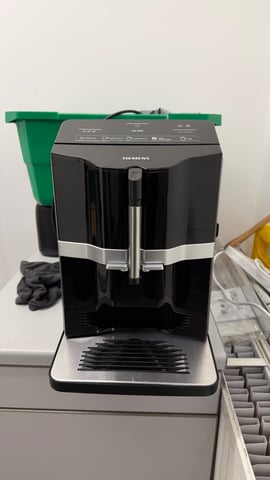 SIEMENS TI351209GB Bean to Cup Fully Automatic Freestanding