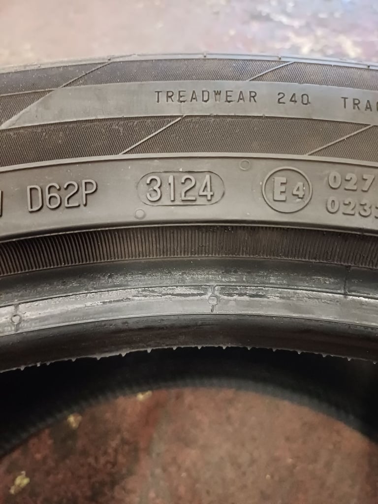 1x 325 35 22 Continental Tyre