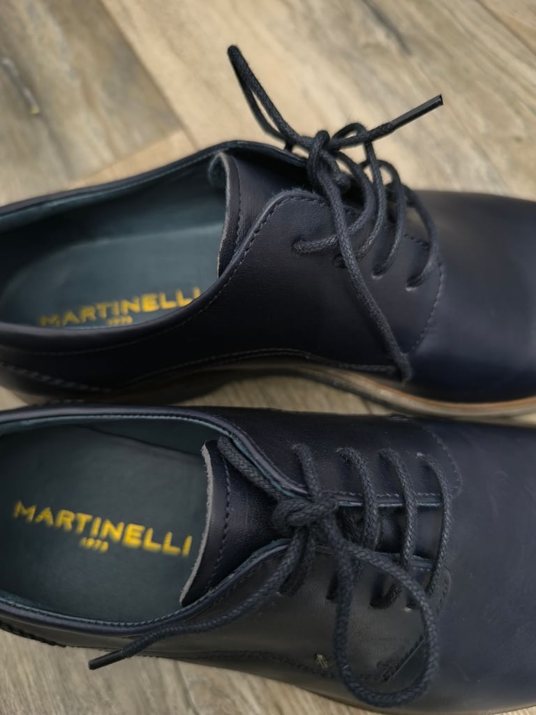 Martinelli leather  men's shoes size 40 (6.5 UK) new