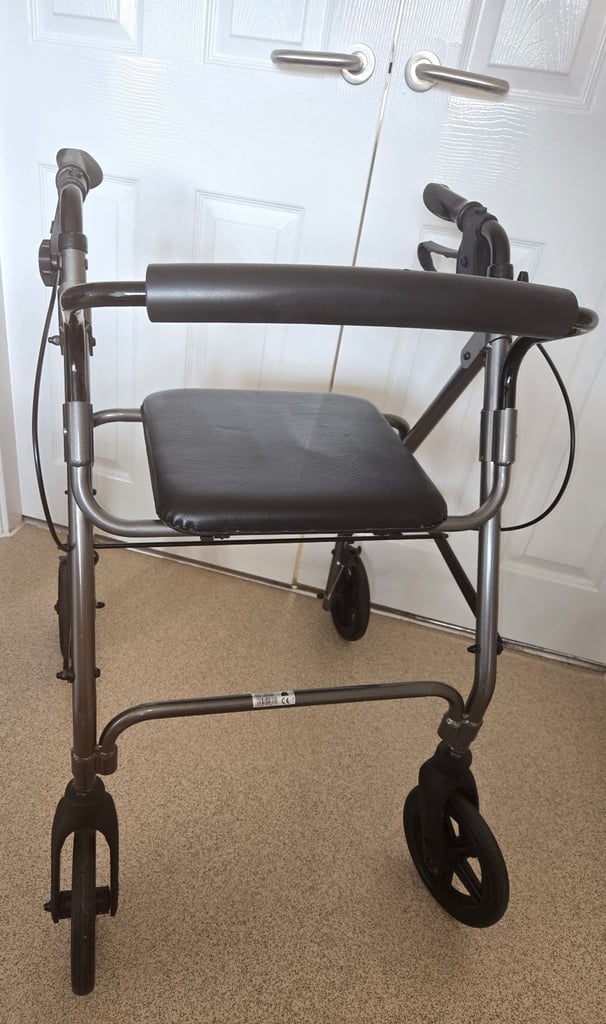 Performance health mobility walker 4 wheeled foldable 