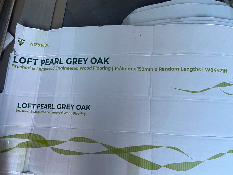 NEW Loft Pearl Grey Oak Brushed & UV Lacquered Engineered Wood Floorboards (open box)