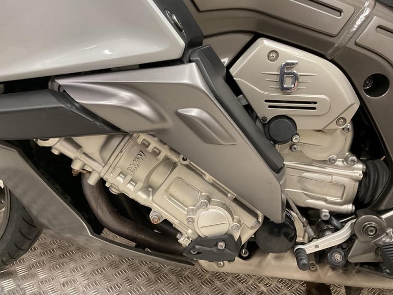 BMW K1600GT