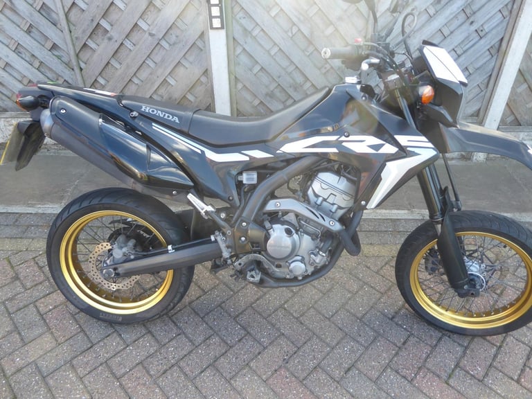 HONDA CRF 250 SUPER MOTO 63 REG LOW MILES TIDY BIKE MOT TILL 6,6,26