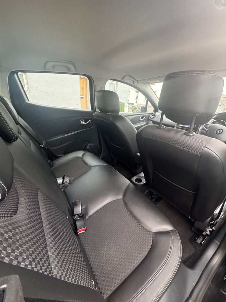 Renault, CLIO, Hatchback, 2017, Manual, 1461 (cc), 5 doors