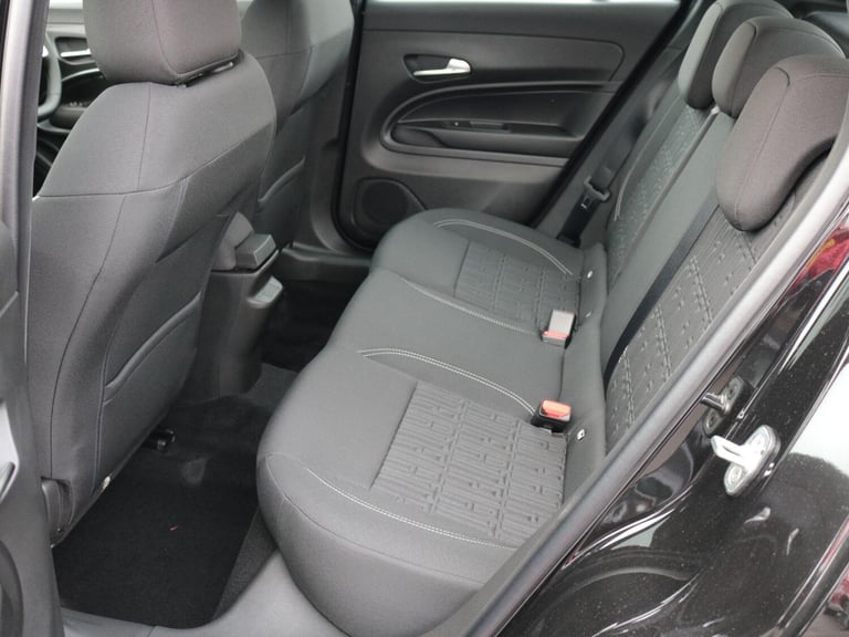 2025 Fiat 600 600 1.2 136hp Hybrid Edct-6 HATCHBACK Petrol/Electric Hybrid Automatic