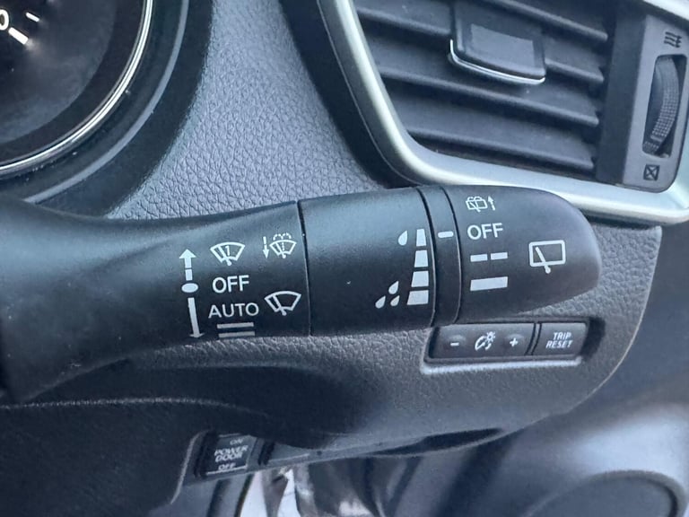 2014 Nissan X-Trail 1.6 dCi N-Tec 5dr ESTATE DIESEL Manual