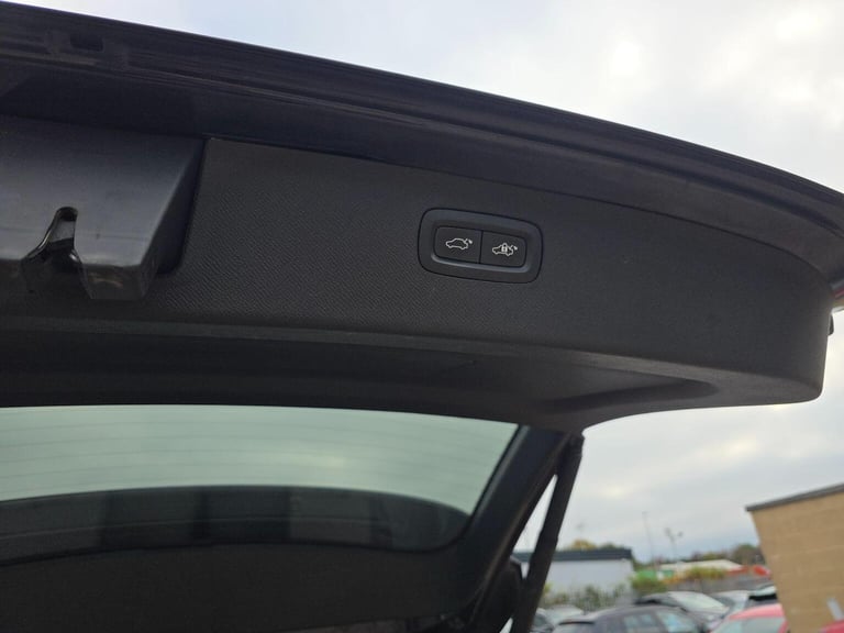VOLVO XC90 2.0 D5 Inscription Geartronic 4WD Euro 6 (s/s) 5dr 2015