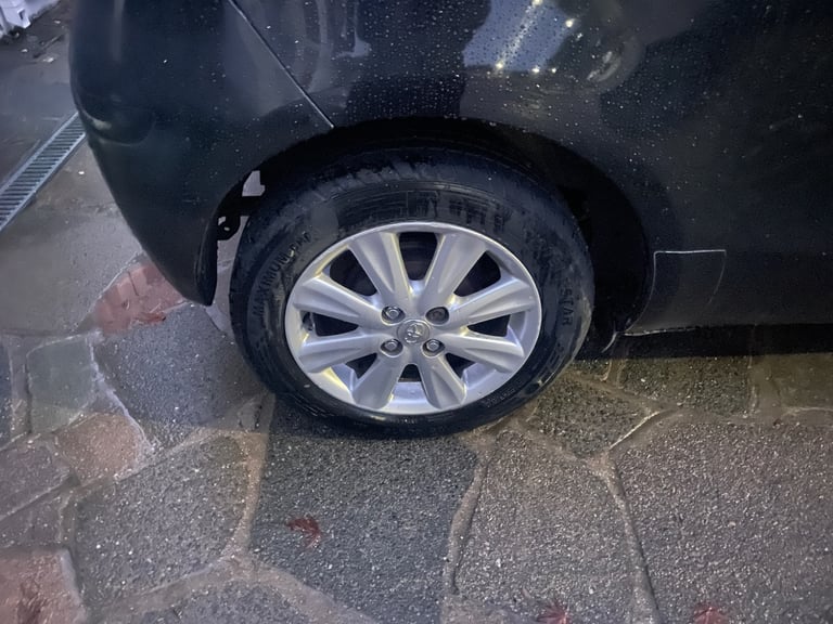 Toyota, YARIS, Hatchback, 2009, Manual, 1329 (cc),3 doors - Image 11