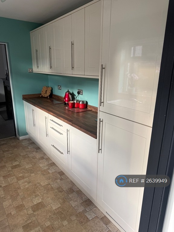 3 bedroom house in Dewhurst Road, Cheshunt, EN8 (3 bed) (#2639949)