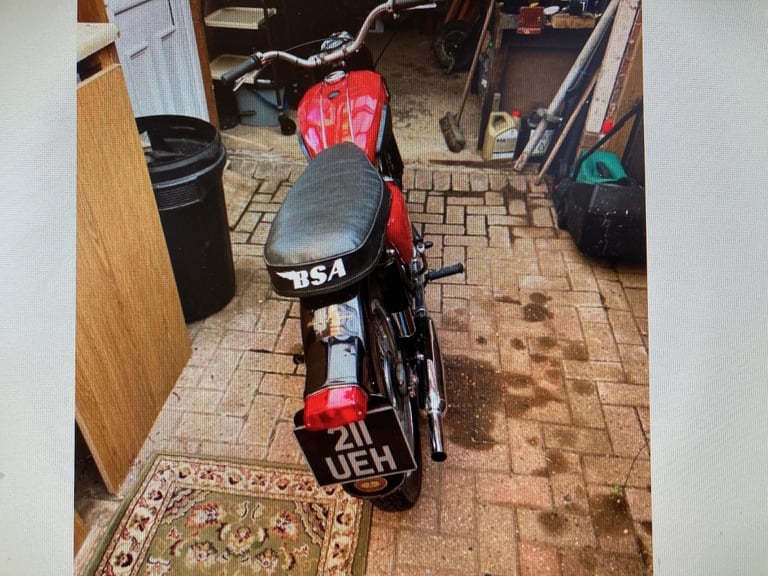 1961 BSA C15 250cc SINGLE (CLASSIC MOTORCYCLE) FULLY SORTED RELIABLE !!