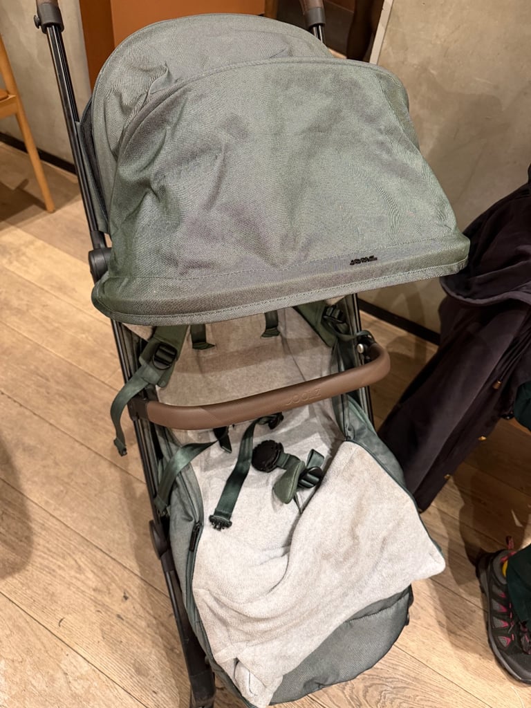 image for Joolz Aer + buggy and carry cot and sheets included (Mighty green)