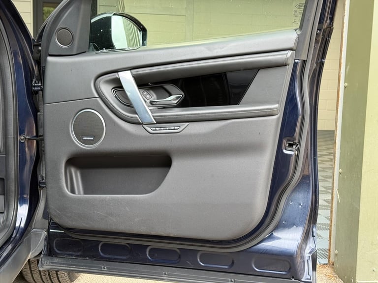 2020 Land Rover Discovery Sport 2.0 P250 MHEV HSE Auto 4WD Euro 6 (s/s) 5dr ESTATE Petrol Automatic