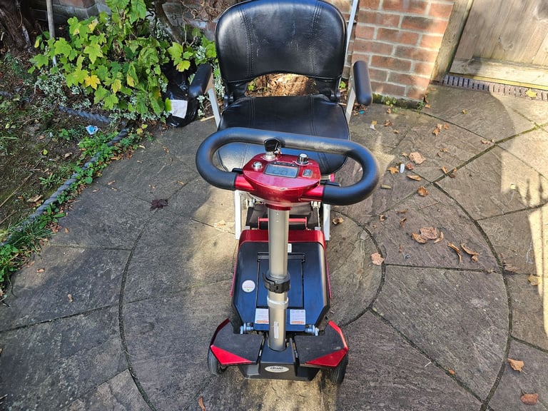 Drive Devilbiss AutoFold Elite Auto Folding Mobility Scooter With Suspension