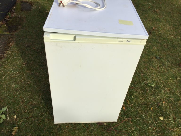LEC Larder Fridge - for Spares, or Repairs, or to Scrap