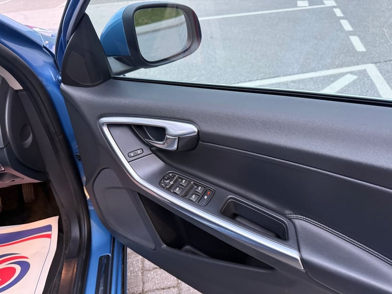 2015 Volvo S60 D2 [115] SE Lux Nav 4dr Powershift SALOON Diesel Automatic