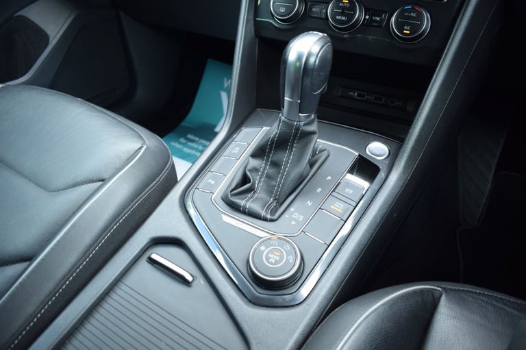 2019 Volkswagen Tiguan 2.0 TDI R-Line SUV 5dr Diesel DSG 4Motion Euro 6 (s/s) (190 ps) ESTATE Die...