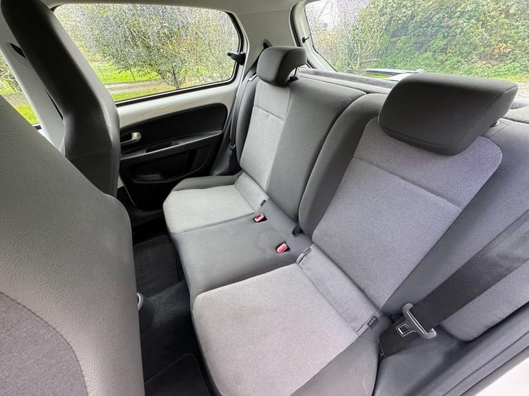  Volkswagen up! 1.0 Move up! Hatchback 5dr Petrol ASG Euro 5 (60 ps) Petrol Automatic