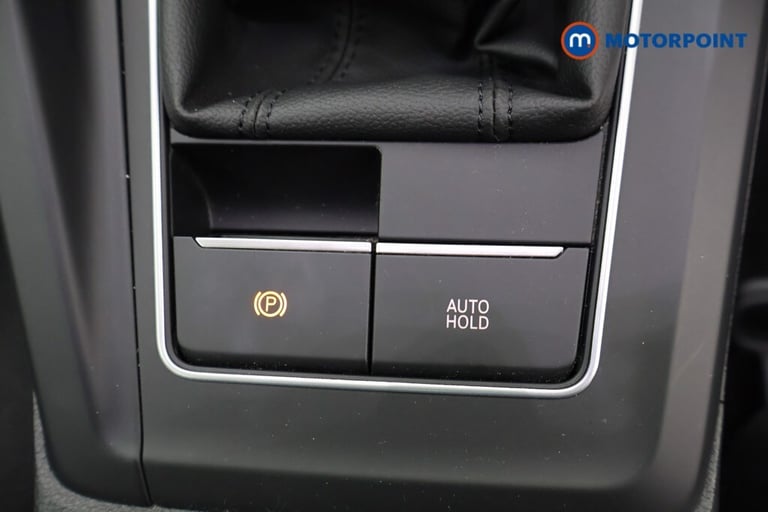 2022 Volkswagen Golf 1.5 TSI Life 5dr Hatchback Petrol Manual