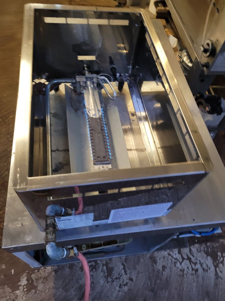 Gas lpg bain marie  food truck  table to almost new 