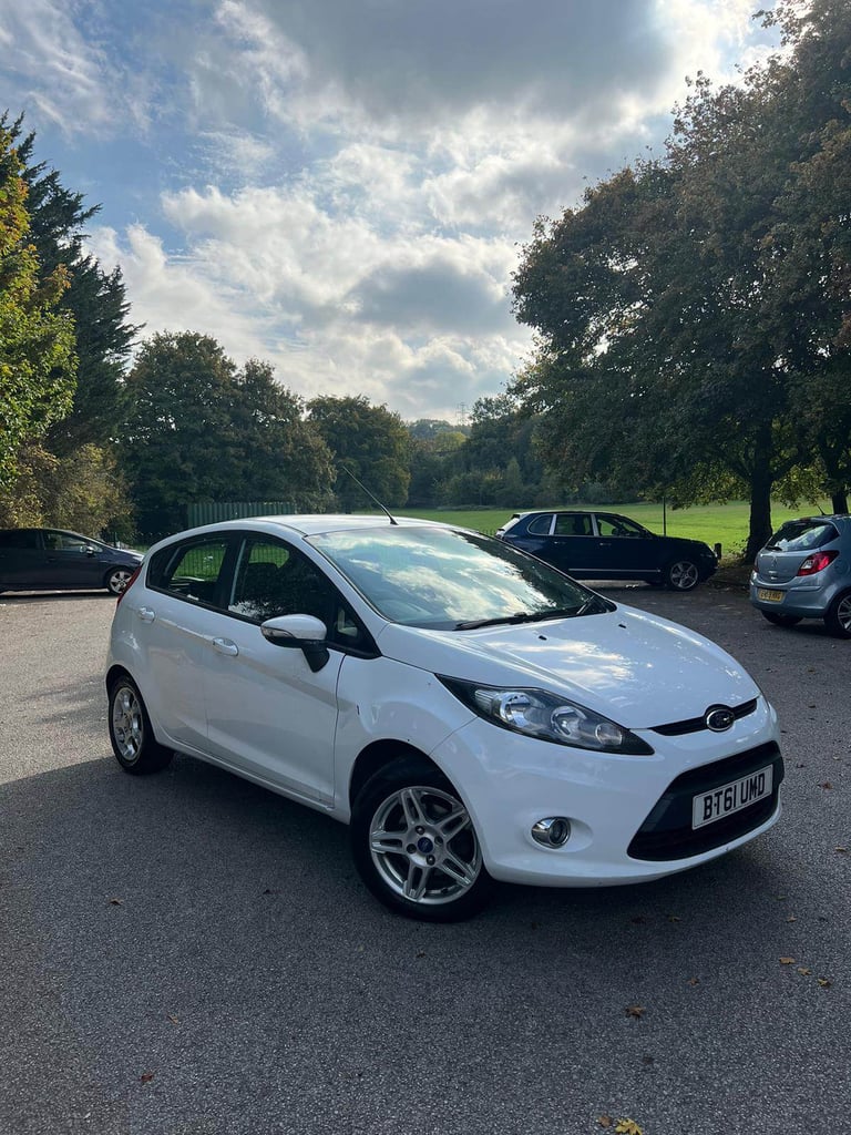 Ford, FIESTA, Hatchback, 2012, Manual, 1242 (cc), 5 doors