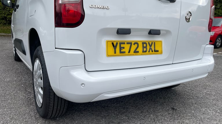 2022 Vauxhall Combo 2300 1.5 Turbo D 100ps H1 Sportive Van PANEL VAN DIESEL Manual