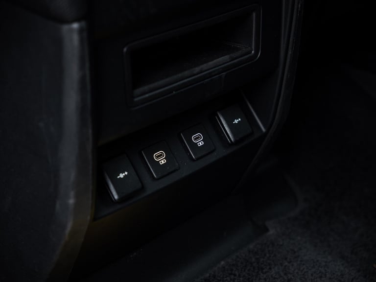 2021 Land Rover Defender 110 2.0 P300 X-Dynamic HSE Auto 4WD Euro 6 (s/s) 5dr ESTATE Petrol Autom...