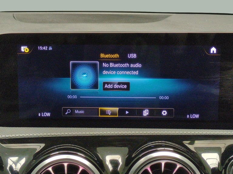 2019 Mercedes-Benz A-Class 2.0 A35 AMG (Premium Plus) Hatchback 5dr Petrol SpdS DCT 4MATIC Euro 6...