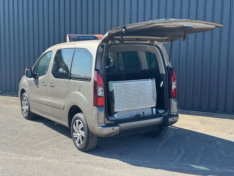 CITROEN BERLINGO 1.6 BlueHDi Feel Wheelchair Accessible Vehicle WAV 2017