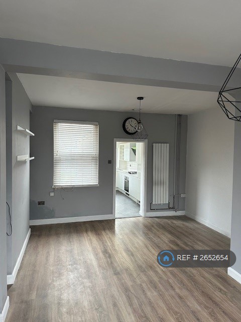 2 bedroom house in Caerphilly, Caerphilly, CF83 (2 bed) (#2652654)