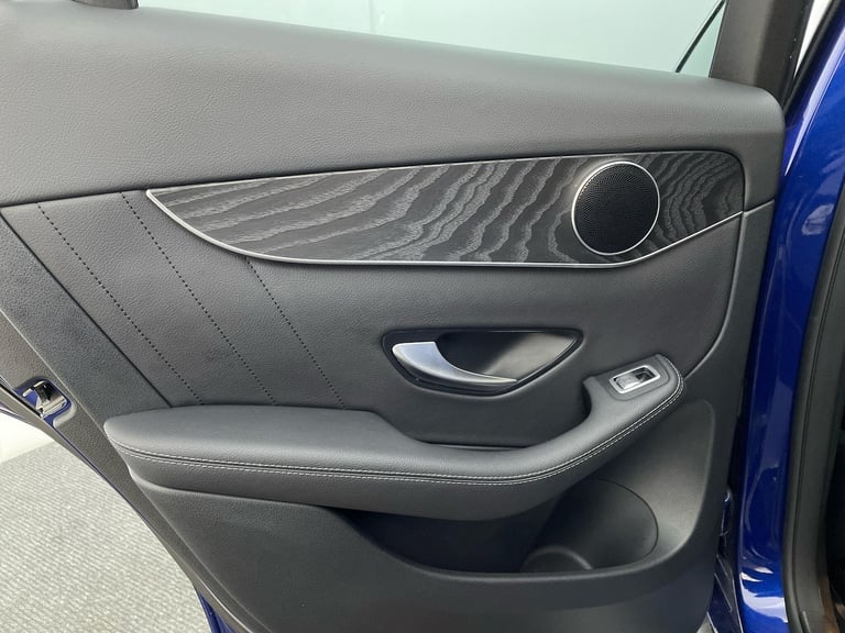 2020 Mercedes-Benz GLC 2.0 GLC300d AMG Line (Premium) SUV 5dr Diesel G-Tronic+ 4MATIC Euro 6 (s/s...