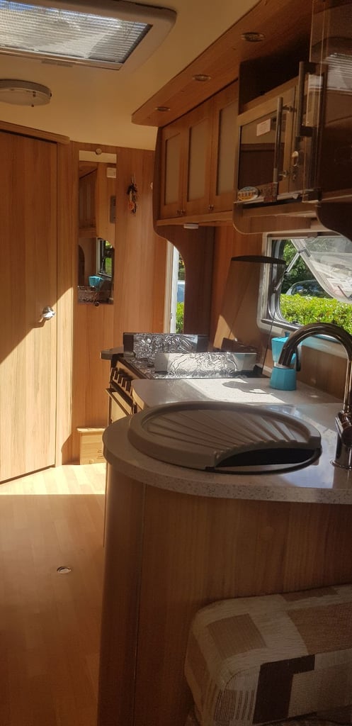 caravan bach 4