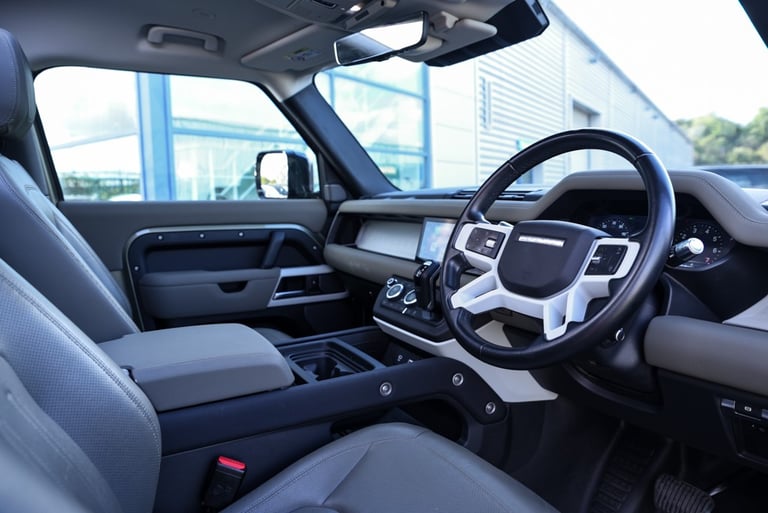 2021 Land Rover Defender 90 2.0 P300 X-Dynamic SE SUV 3dr Petrol Auto 4WD Euro 6 (s/s) (300 ps) S...