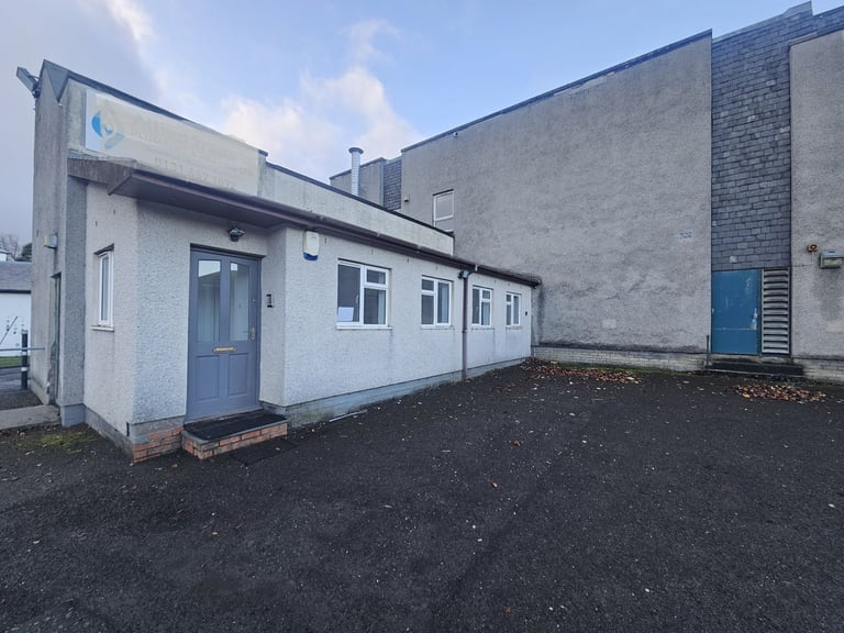 Spacious Office Unit with Kitchen & Toilet – Available Now