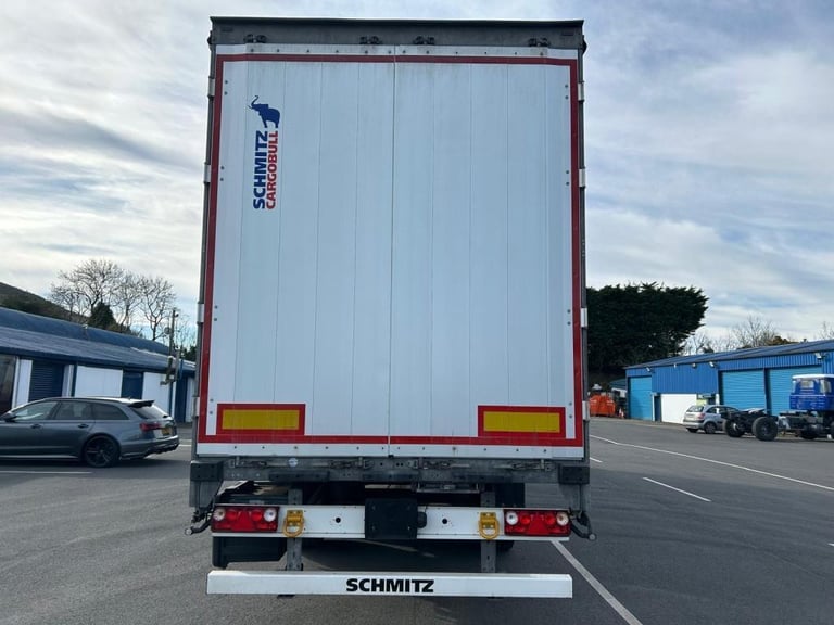 2023 SCHMITZ 13.6m Tri Axle Curtainsider