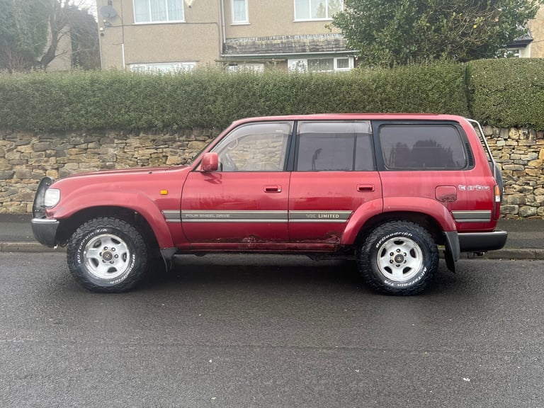 TOYOTA LAND CRUISER AMAZON VX LIMITED 4.2TD AUTO 4X4 RED
