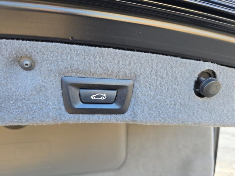 2013 BMW 7 Series 4.4 750Li V8 SE Auto Euro 5 (s/s) 4dr Saloon Petrol Automatic