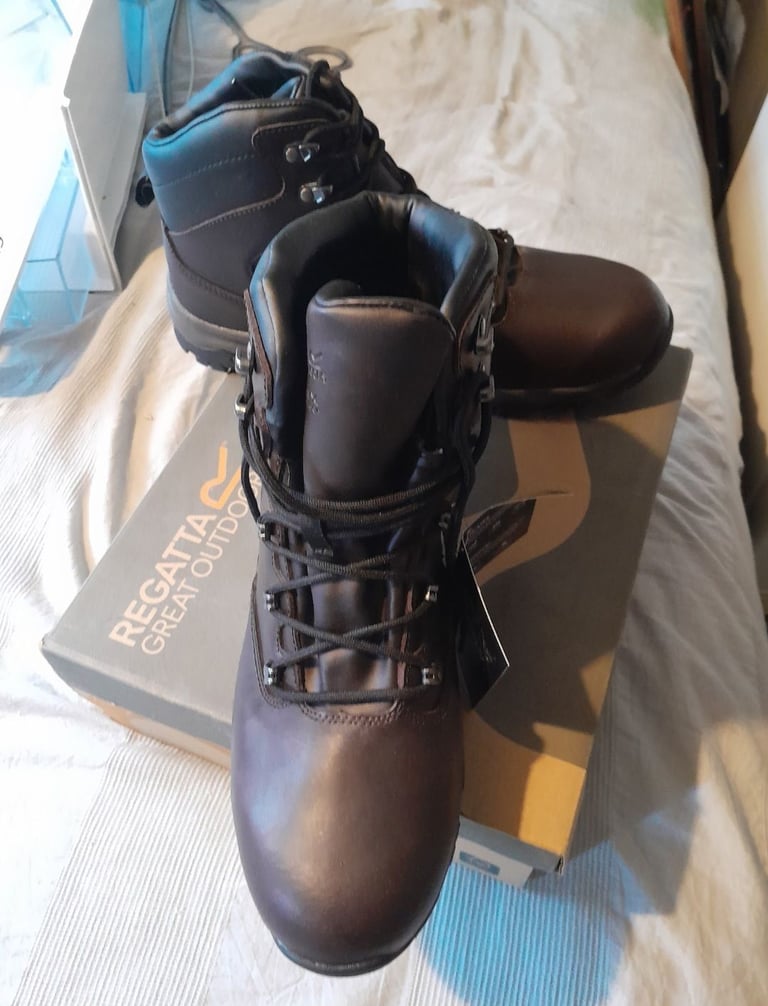 image for Mens Regatta Waterproof Boots