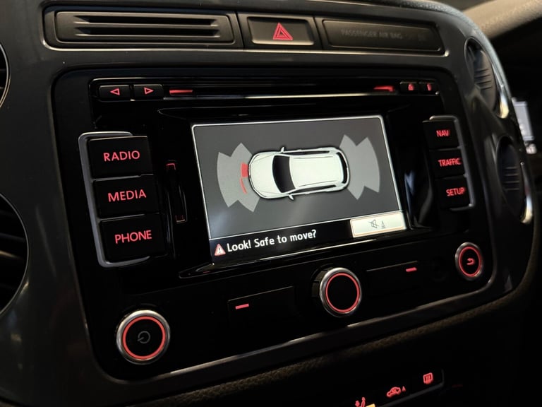 2014 Volkswagen Tiguan 2.0 TDI BlueMotion Tech Match 4WD Euro 5 (s/s) 5dr ESTATE Diesel Manual