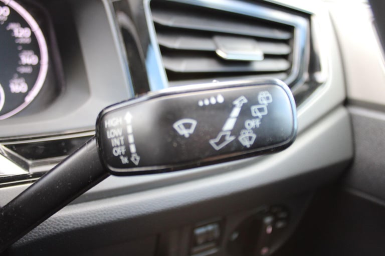 2018 Volkswagen Polo 1.0 TSI SE Euro 6 (s/s) 5dr HATCHBACK Petrol Manual