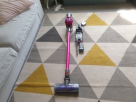image for Dyson V7 Motorhead Original Cordless Cleaner with attachments fully wo