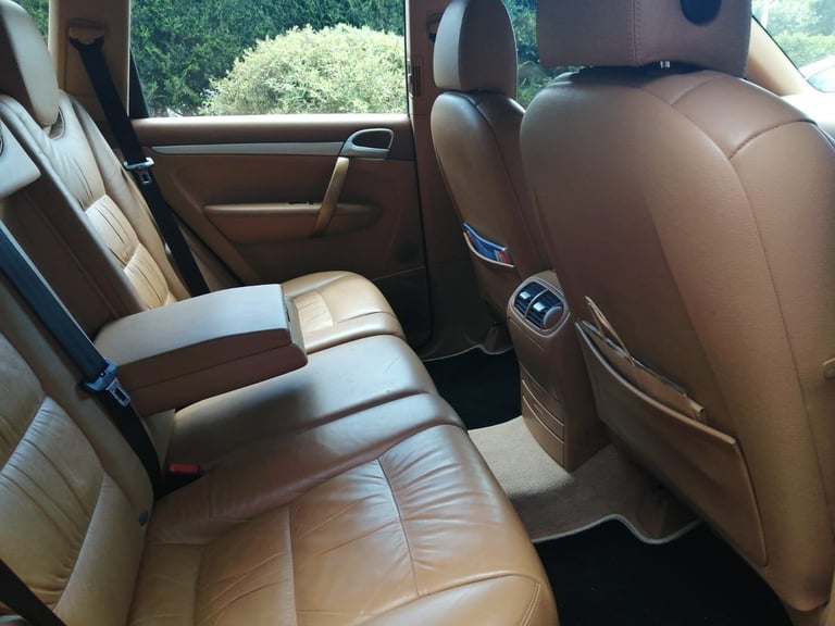 image for Porsche, CAYENNE, Estate, 2004, Semi-Auto, 3189 (cc), 5 doors