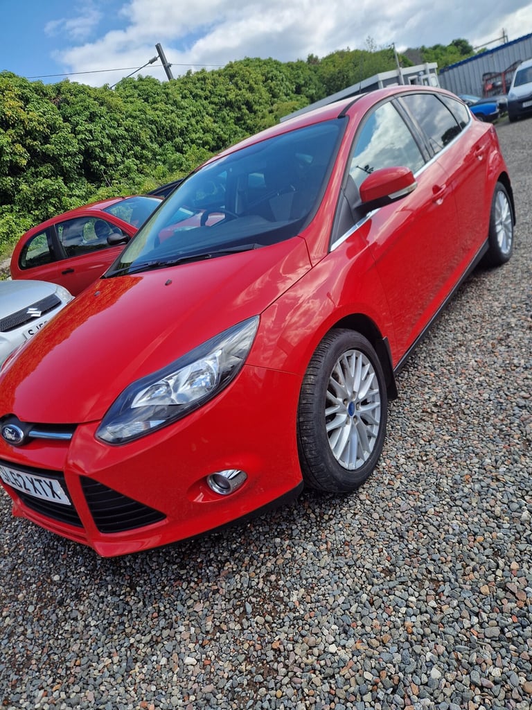 2012 Ford Focus 1.6 Zetec 5dr, Mot April.  2 keys, lovely looking car. Ulez compliant.  HATCHBACK...