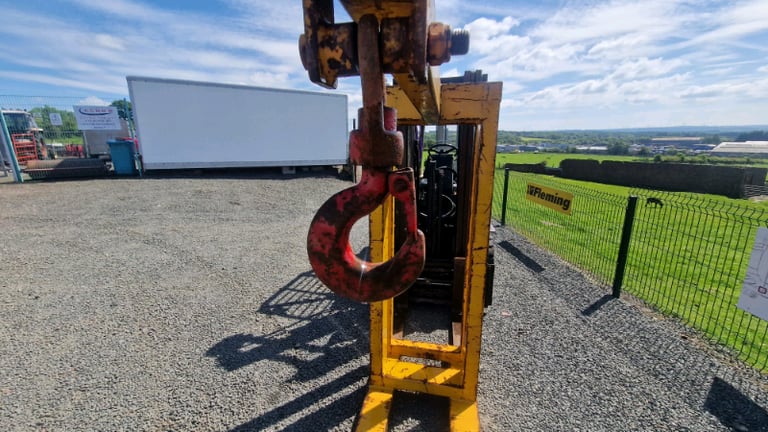 Forklift lifting frame jib with hook tractor telehandler 