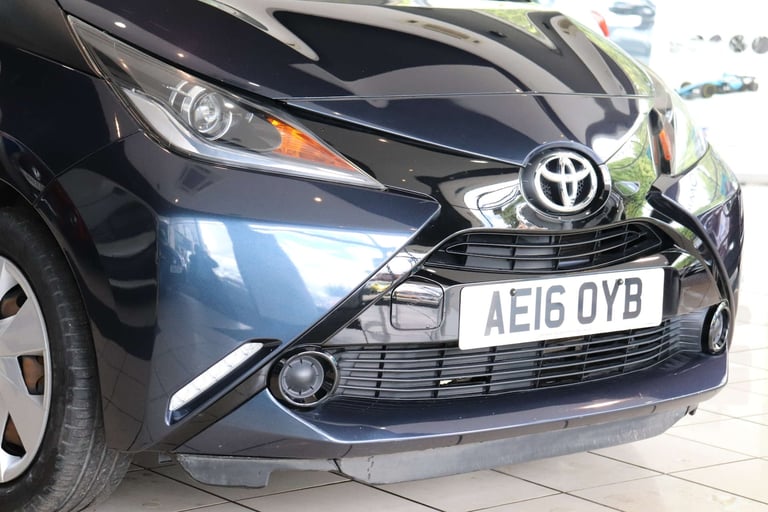 2016 Toyota AYGO 1.0 Aygo X-Play VVT-i CVT 5dr Hatchback Petrol Automatic
