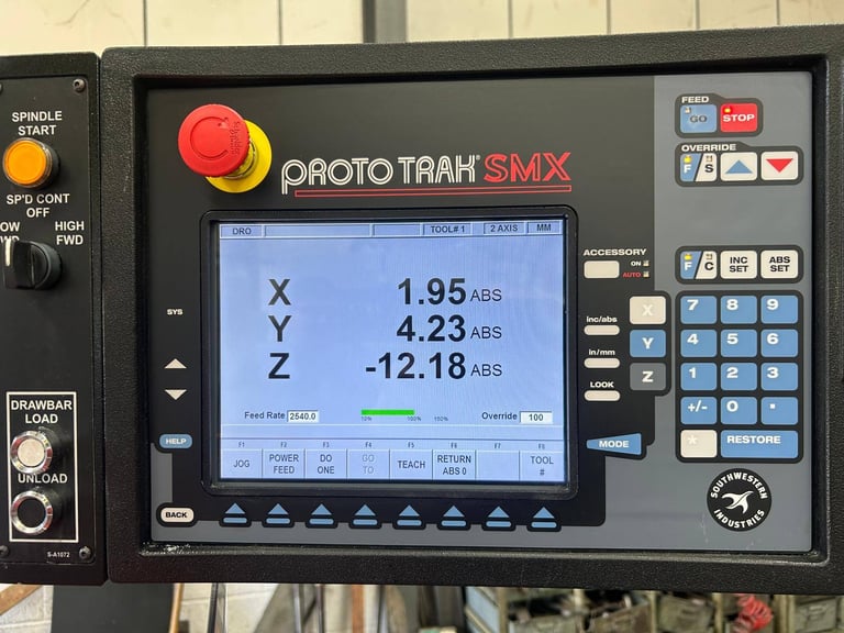 XYZ MODEL SMX 2000 CNC TURRET MILLING MACHINE R8 YEAR 2015