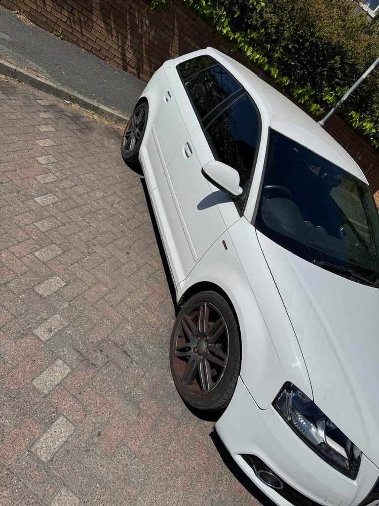 Audi, A3, Hatchback, 2011, Manual, 1968 (cc), 5 doors