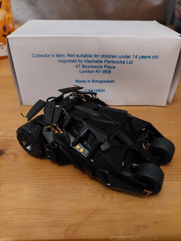 image for DC Comics Batmobil 1/43 scale diecast model